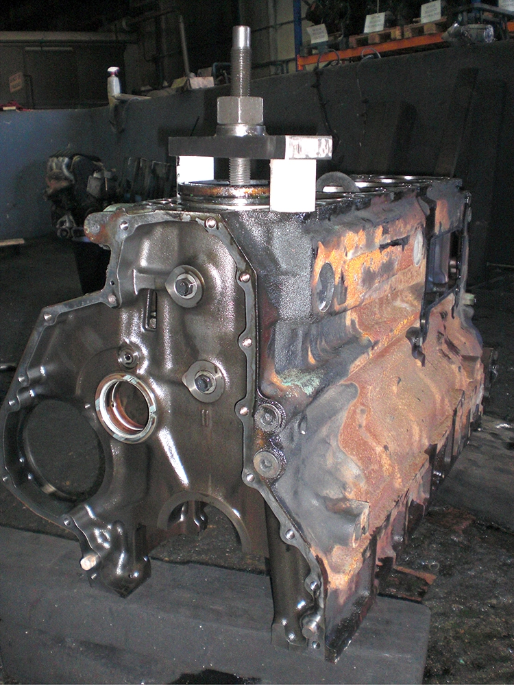 Motor reconstruido listo para pruebas